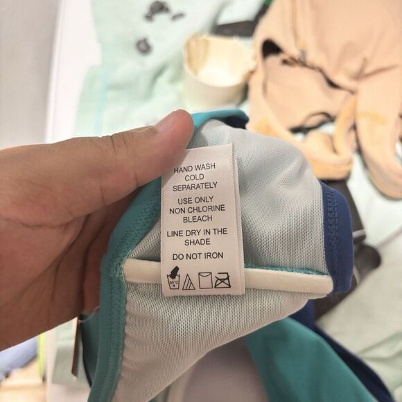 NWT Swimsuits For All Green Bikini Bra Top Adjustable Straps Padded sz 20 - Picture 7 of 8